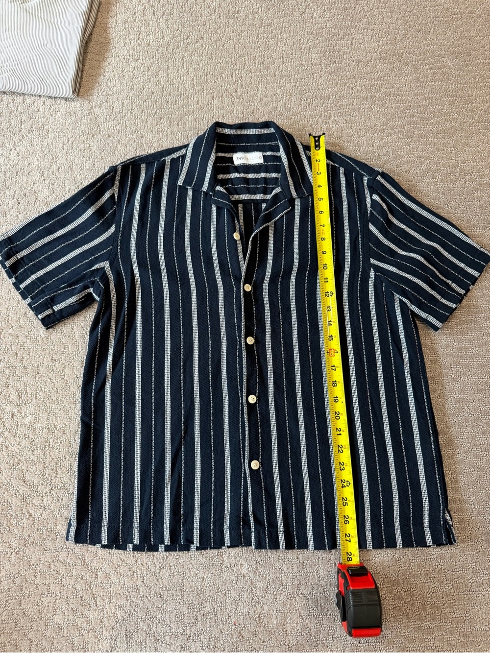 Zara Men's Navy and White Vertical Stripe Short Sleeve Button-Down Shirt